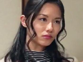 夫を裏切り元上司と中出し寝取られ交尾!!