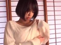 ショートヘアが似合う凄く綺麗な人妻と温泉旅行でSEXし放題