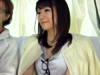 夫公認で妻寝取られ!!他人の嫁のおめこを車内で堪能浮気性交撮りW