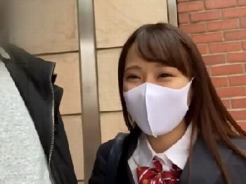 パパ活上等な巨乳女子校生と今日も学校帰りにコンドーム非装着ハメ撮り