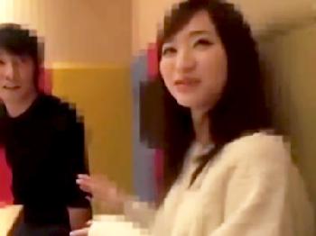 人気女優のイベント現場に突撃→楽屋でフェラチオお願いした結果…