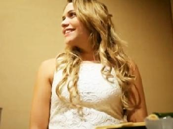 金髪外人が温泉旅行でハメ撮り→種付けプレスで中出し