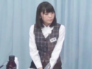 健康診断と騙しマジックミラー号に連れ込んだ女性会社員をばっこり挿入!!