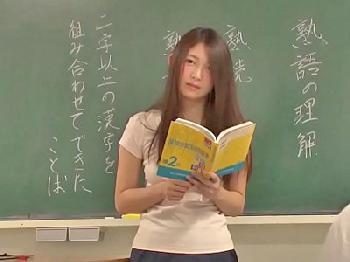 男子生徒に秘密の弱みを掴まれて羞恥的な辱めを受け続けるとても綺麗な女性教師
