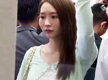 性暴行魔たちに目を着けられた女子大生が痴漢の餌食になり冷血輪姦され潮吹きアクメ晒する