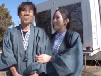 温泉街でナンパした巨乳人妻をマジックミラー号で金爆調教→背徳ペニスで快楽イキW