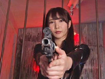 女教師として学校に潜入した捜査官を捕まえて婦女暴行!!