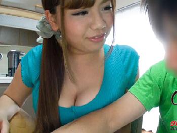 イタズラ目的に父に頼んで巨乳家庭教師を雇ったエロ少年