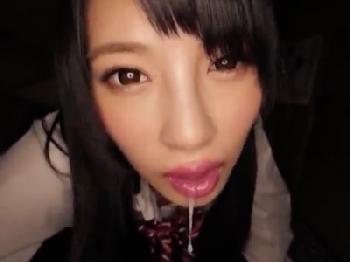 清楚系なのに尻軽な現役女子校生に避妊具未装着で膣内射精