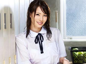 ずぶ濡れになった美少女女子校生と部室で遭遇して劣情をかき立てることに発展