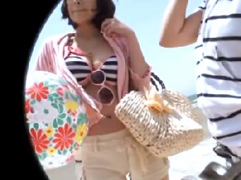 無料マッサージと聞いてついてきた水着娘を膣内射精暴行