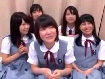 修学旅行で東京にきた田舎女子校生に否応なしにフェラチオさせて電動マッサージ器でイタズラ