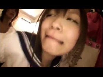 巨乳女子校生を2人掛かりで婦女暴行!!制服着衣のまま大量ぶっかけ