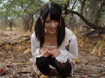 上原亜衣がアフリカ現住人たちと野性的な青姦SEX