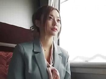 出会いサイトで知り合った凄く綺麗な若妻と個室露天付き旅館でしっぽりSEX