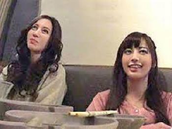 相席屋で釣り上げた美女二人組と宅飲み盗撮