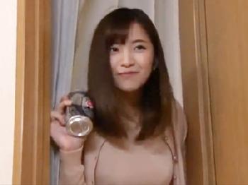 酔って性的欲望スイッチが入り息子を魅惑的に誘う近親母親