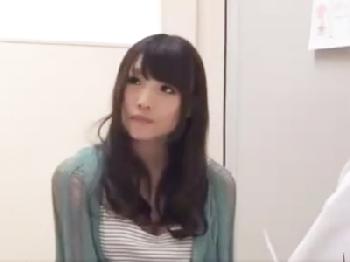 産婦人科でキュートな患者さんが大股開いてるときに変態男乱入