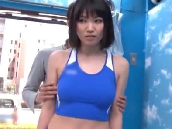 アスリート女子が騎乗位で突き上げられてアクメ昇天!!