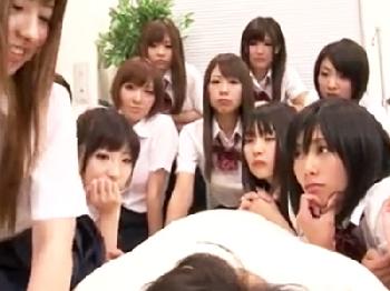 数え切れないくらいの女子に囲まれ精液が枯れるまで大乱交