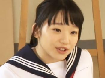 貧乳女子校生妹にだいしゅきホールドされて放課後の教室でコンドーム未装着で孕ませ射精