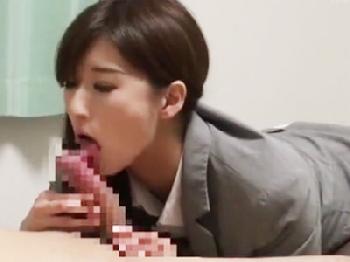 スタイル抜群のデリヘル嬢の女性会社員コスプレにフル勃起してたまらず中出し発射