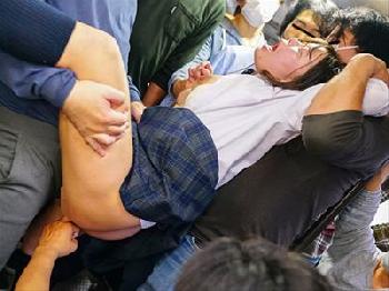 乗客が全員痴漢のバスで2穴開発された女達!!アナルにも女陰にもゴムなし腟内射精!!