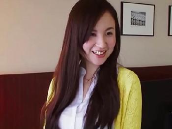 昼間から浮気して若い肉棒を楽しむ性的欲望が暴走寸前な熟女