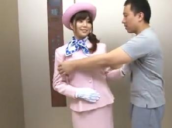 時間を止めて強制イラマからのコンドーム非装着で性交!!好き放題されるエレベーターガール