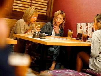 ギャルグループを1日中尾行して3人共犯す全力でヤバイ冷酷無慈悲な性犯罪者!!