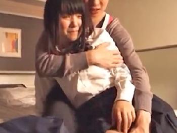 放課後女子校生をホテルに連れこんで犯罪レベルの大人セックス