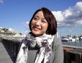 隠れ巨乳のGカップ!!結婚してまだ3年の人妻が浮気AVで狂乱オーガズム