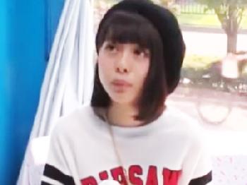 薬学部の女子大生がマジックミラー号でモテない草食男子の悩みを解決W