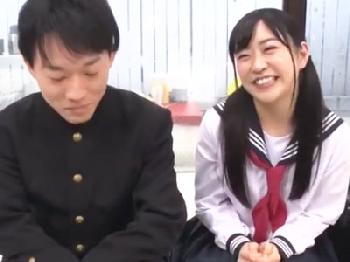 制服姿の美少女女子校生が彼氏持ちにも拘わらず→黒人ペニスに股間の穴へ直接射精され陥落寝取られ