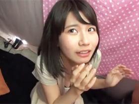 至高の手コキ性技で童貞ペニスぶっこ抜いた素人娘