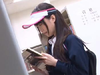 本屋で探し物をしていたテニス部女子校生が変態男に襲われ→婦女暴行展開に悶絶