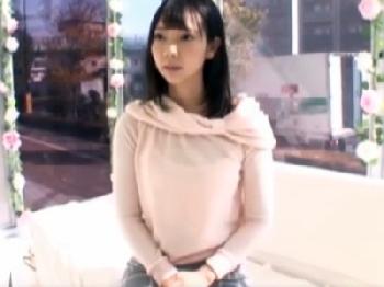 ムチッとした刺激的な白肌女体のボイン女子大生が不意に極太ペニス挿入されびっくりしつつも恍惚アクメ