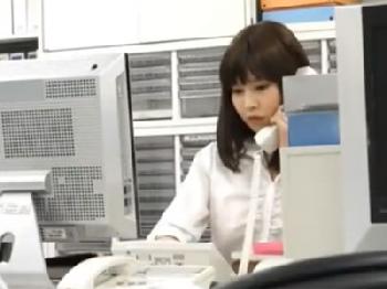 童顔の美少女性会社員が仕事終わりの挿入で息も絶え絶えにアクメまくり