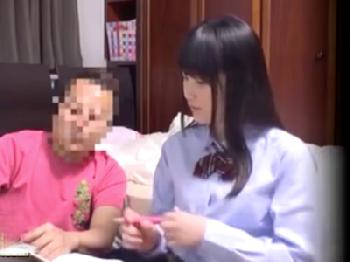 愛娘の女陰をベロンベロンにクンニリングスする冷酷非道な父親