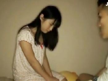 ボイン痴女2人に逆夜這いされて中出し3Pハーレム!!