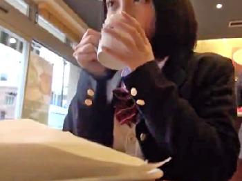 パパ活してたら友人呼ばれて回された女子校生