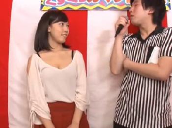 負ければ即婦女暴行!!くすぐり耐え腕相撲ですんなりぶっかけられる素人娘