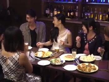 頑張ってピストンしてるのに1ミリも反応してくれないマグロ女子の無反応セックス映像!!