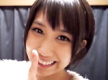 お互いの彼氏彼女に悩む男女の浮気