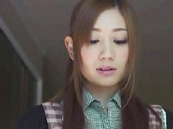 想いが再熱した元彼に迫られて体を許して浮気する美麗人妻