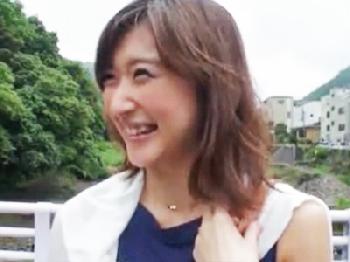 罪の意識を感じつつも背徳感と興奮で絶頂に達する不貞な性交