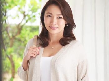 40代のとても綺麗なマダムがヤリチン男に寝取られ杭打ちピストンに連続痙攣アクメW