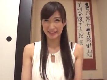 AV応募してきたスレンダーな美麗人妻がハードピストンSEXでイキ乱れ