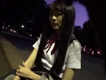 公園で困っていた家出女子校生をお持ち帰りして大量種付け性交