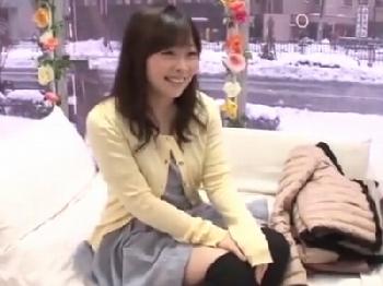 彼氏持ちな素人娘が初対面男性と不貞交尾!!